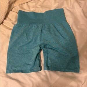 NVGTN carribean Scrunch Seamless Performance Biker Shorts